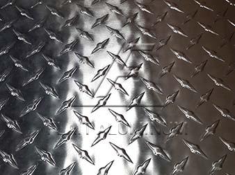 Aluminum diamond tread plate