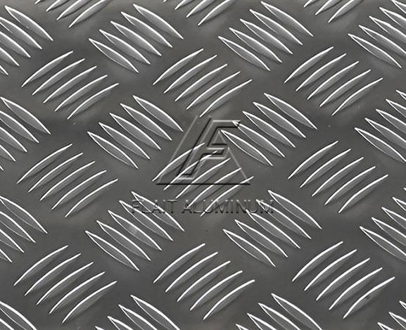 placa Antiderrapante de Aluminio de 5 Barras